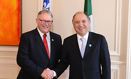 Le président de l’Assemblée nationale, M. Jacques Chagnon, en compagnie de l’ambassadeur d’Italie au Canada, Son Excellence Gian Lorenzo Cornado